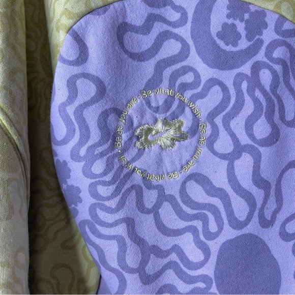 NIKE Euphoria Trend Cropped Graphic Sweatshirt Small - Picture 4 of 5